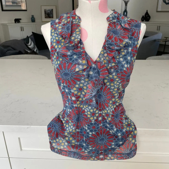 Chaps Denim Sleeveless V Neck w Frills Lined Print Top Blue Red Gold Sz S - Picture 9 of 9